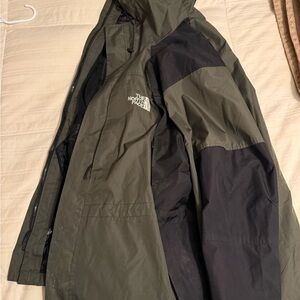 The North Face Men's Olive and Black Raincoat